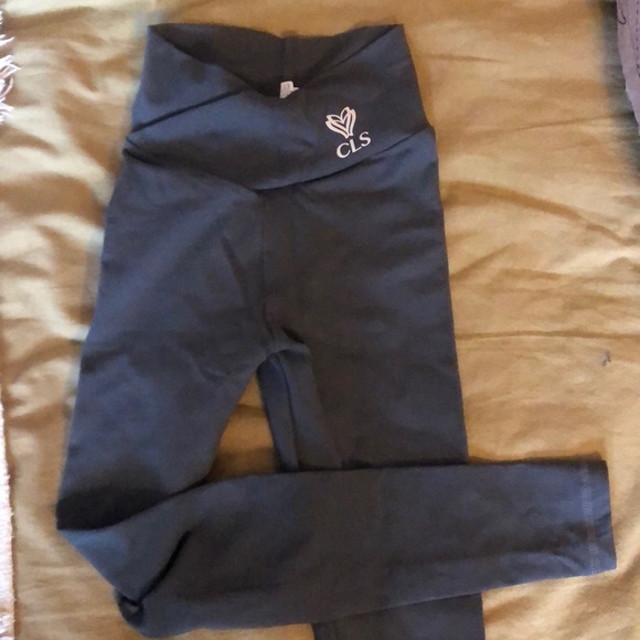 CLS Sportswear Scrunch butt leggings - Picture 2 of 9